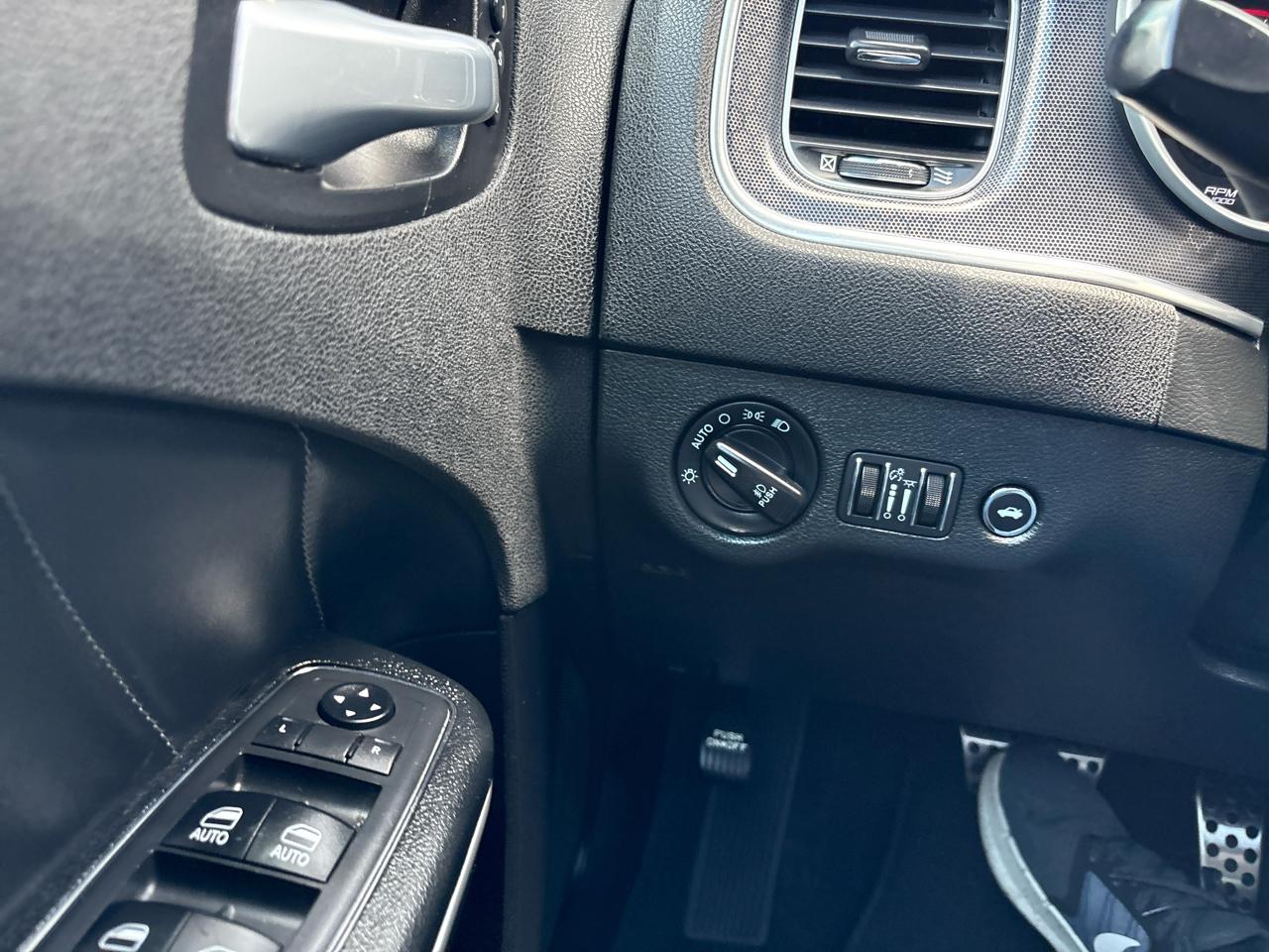 Dodge Charger SXT Plus RWD 2018