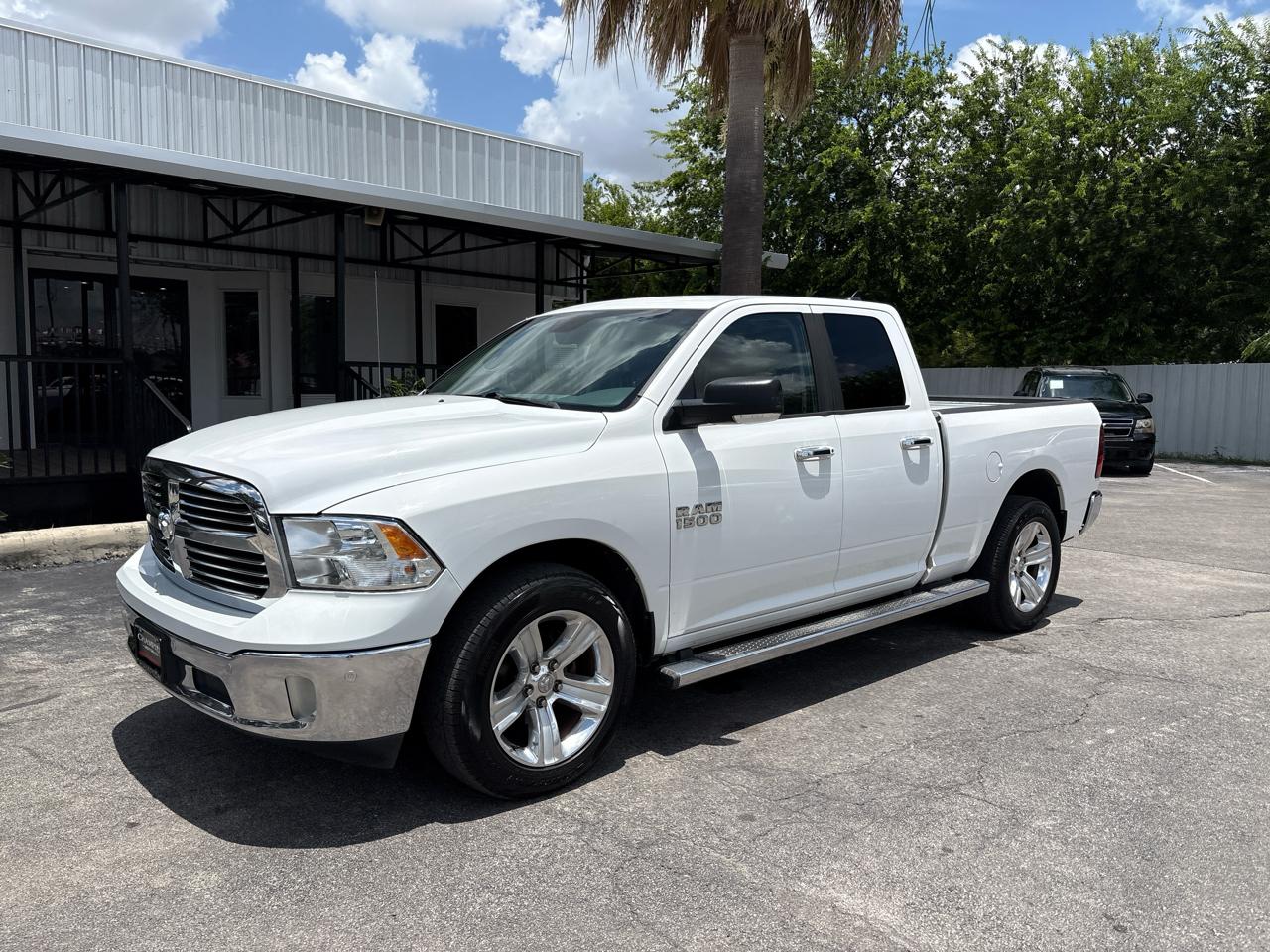RAM 1500 2WD Quad Cab 140.5" Lone Star 2014