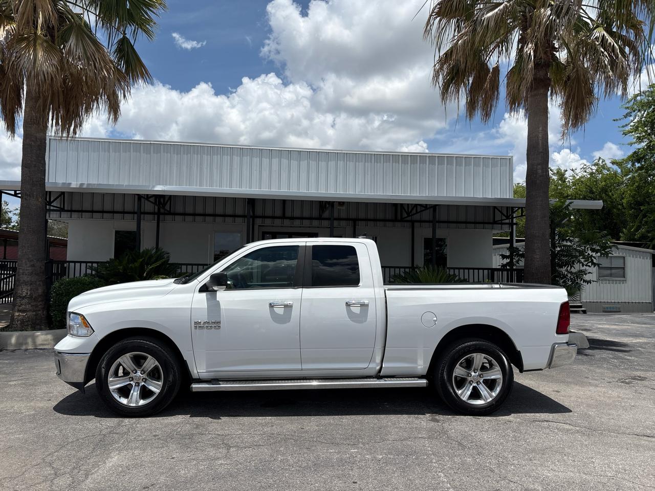 RAM 1500 2WD Quad Cab 140.5" Lone Star 2014