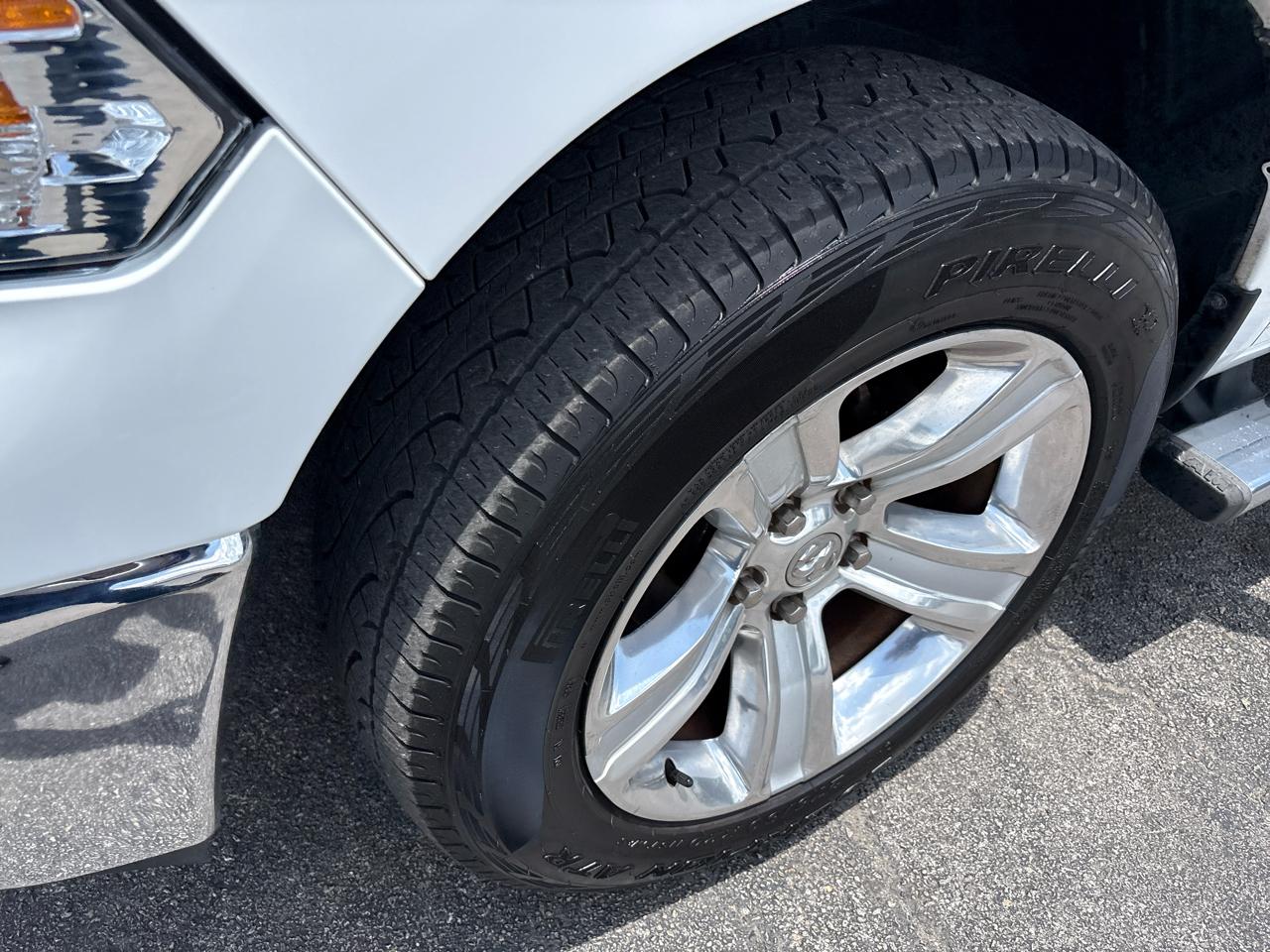RAM 1500 2WD Quad Cab 140.5" Lone Star 2014