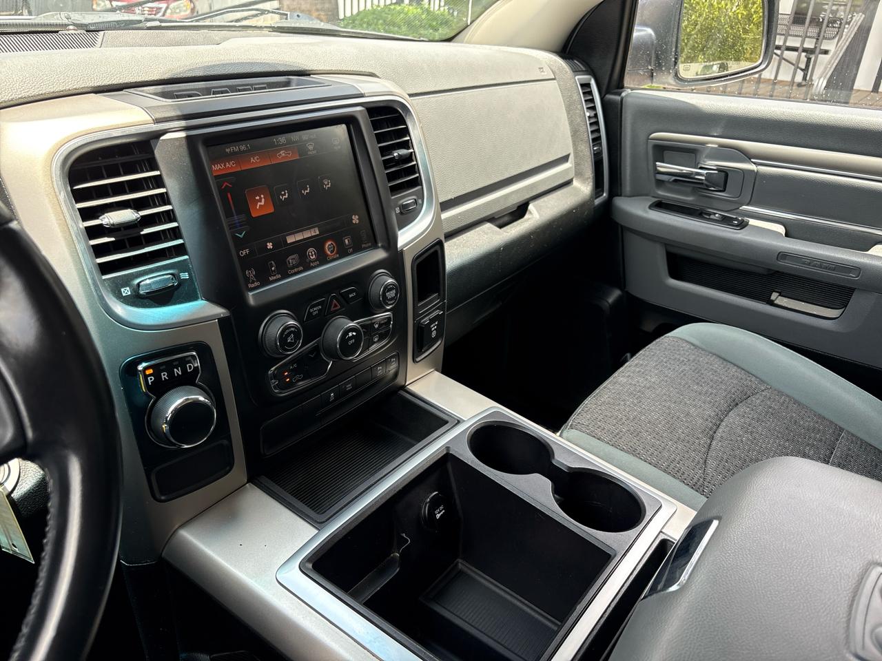 RAM 1500 2WD Quad Cab 140.5" Lone Star 2014