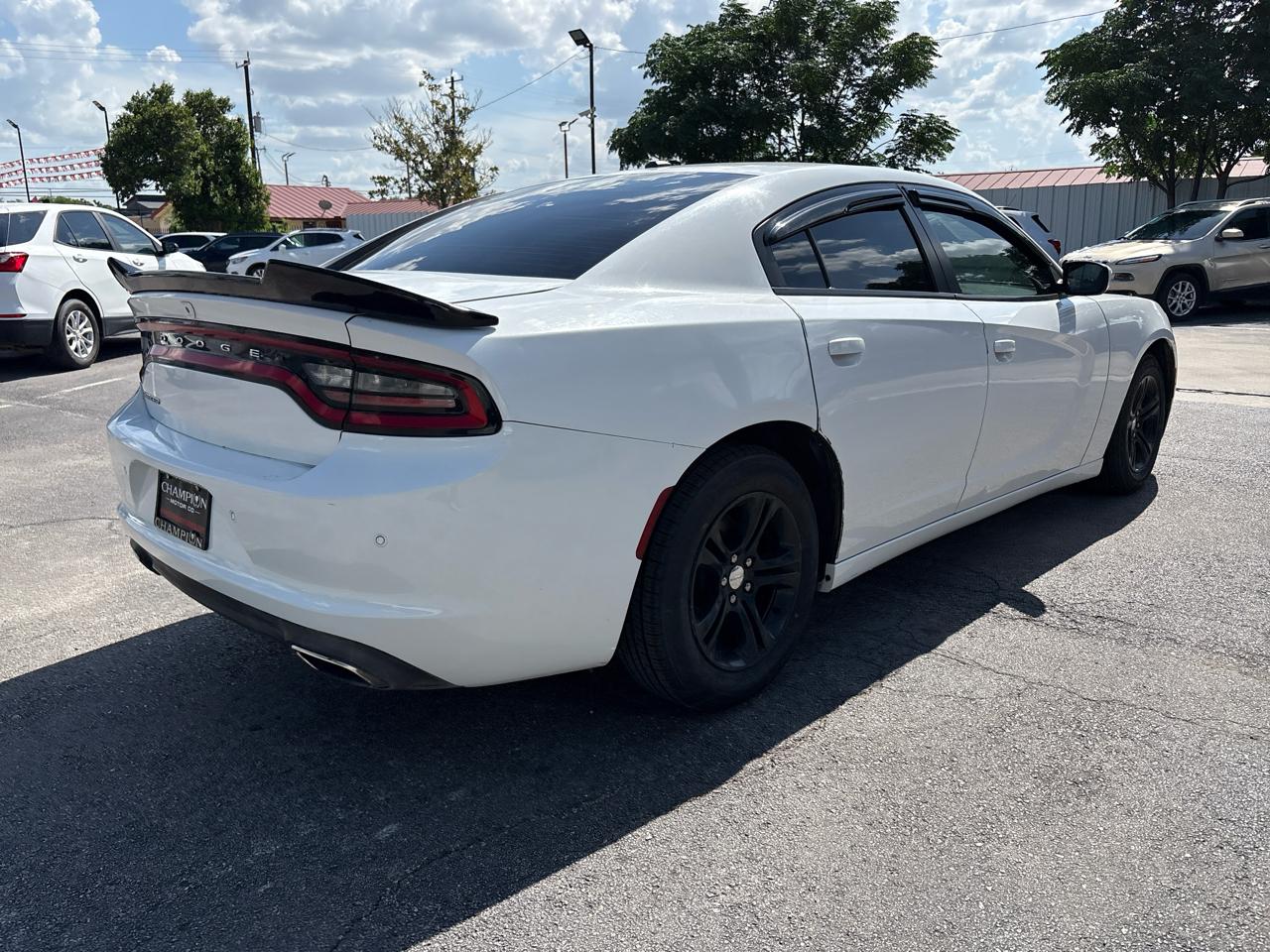 Dodge Charger SXT RWD 2019