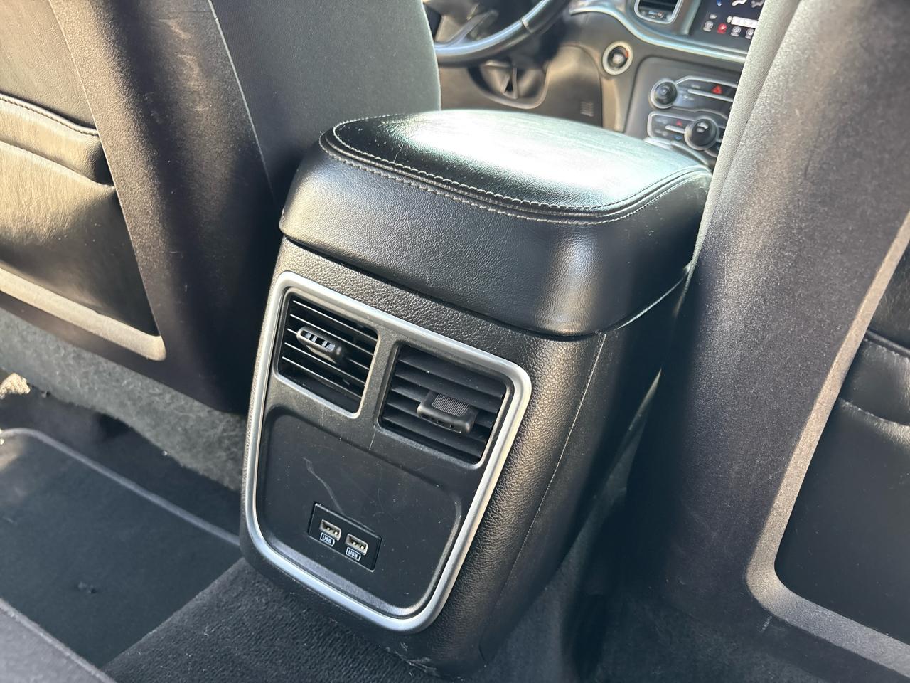 Dodge Charger SXT RWD 2019