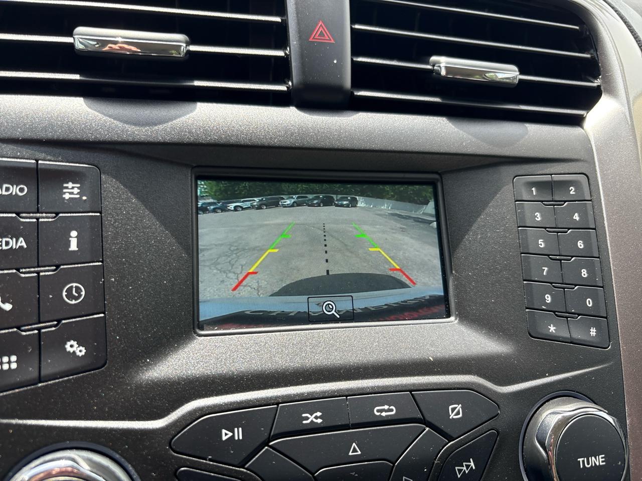 Ford Fusion S FWD 2020