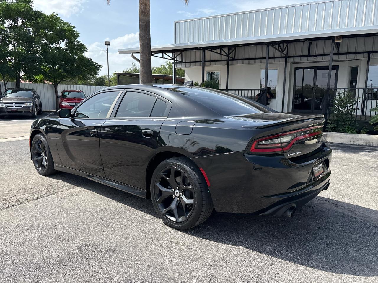 Dodge Charger SXT Plus RWD 2018
