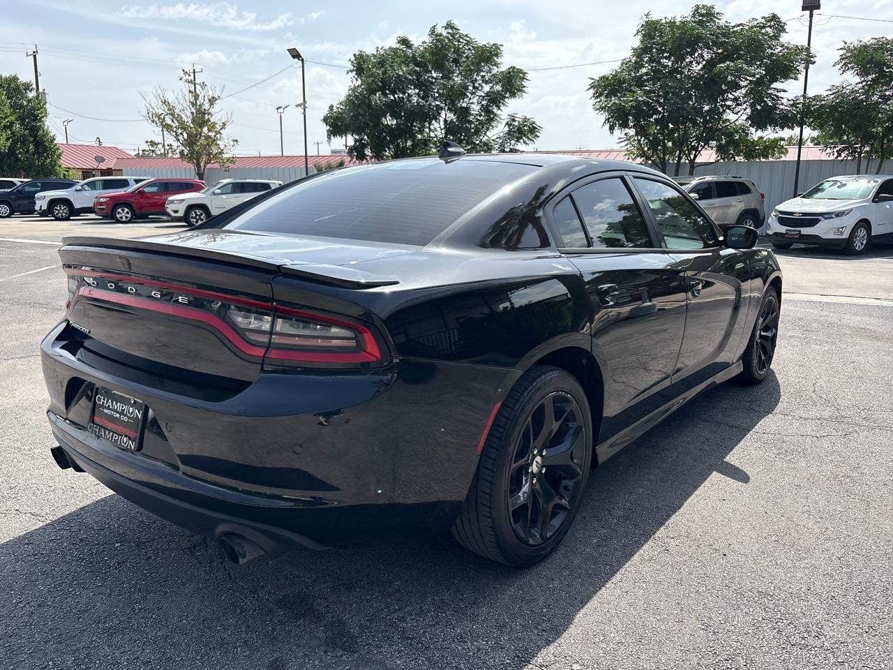 Dodge Charger SXT Plus RWD 2018