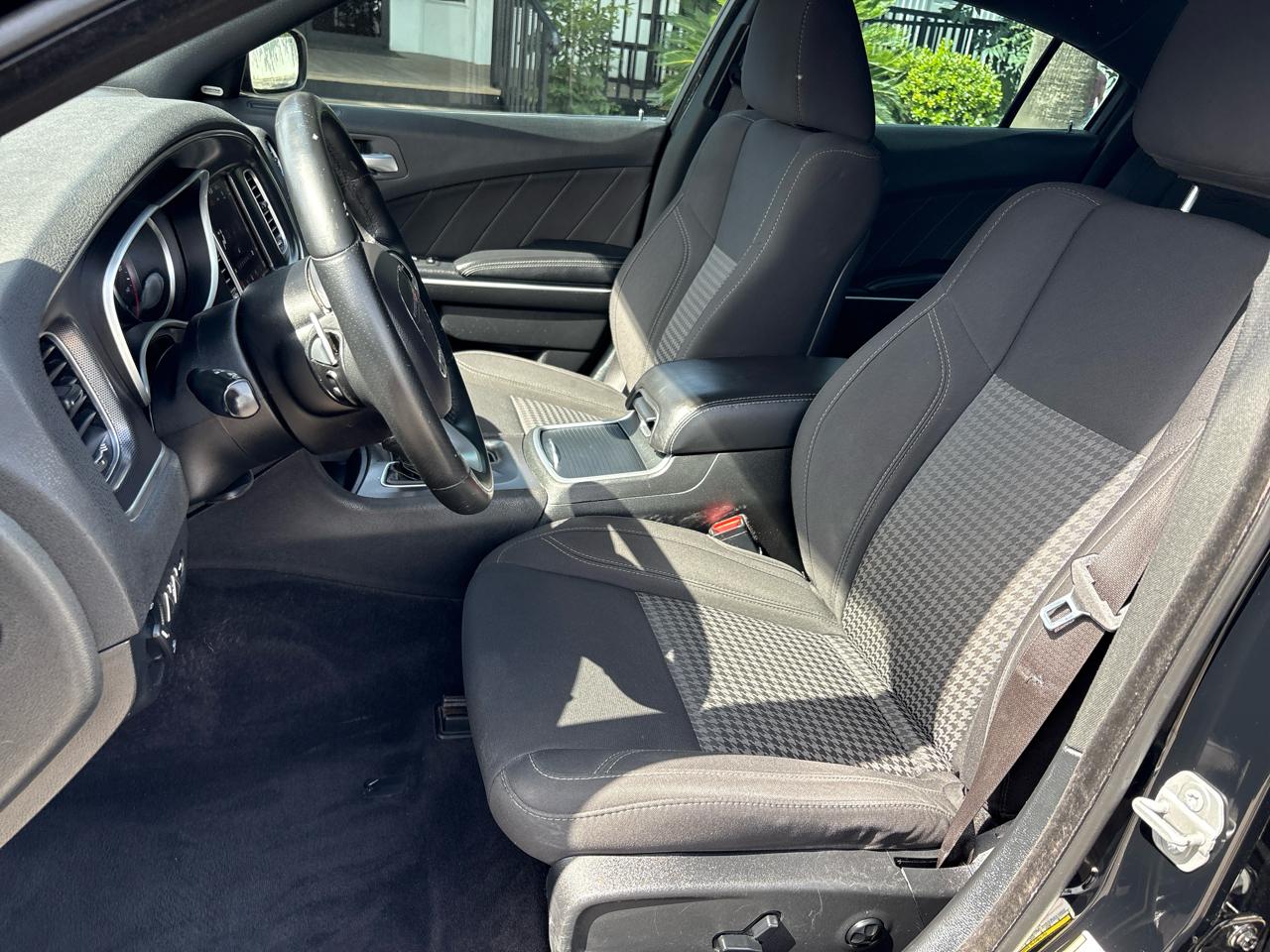 Dodge Charger SXT Plus RWD 2018