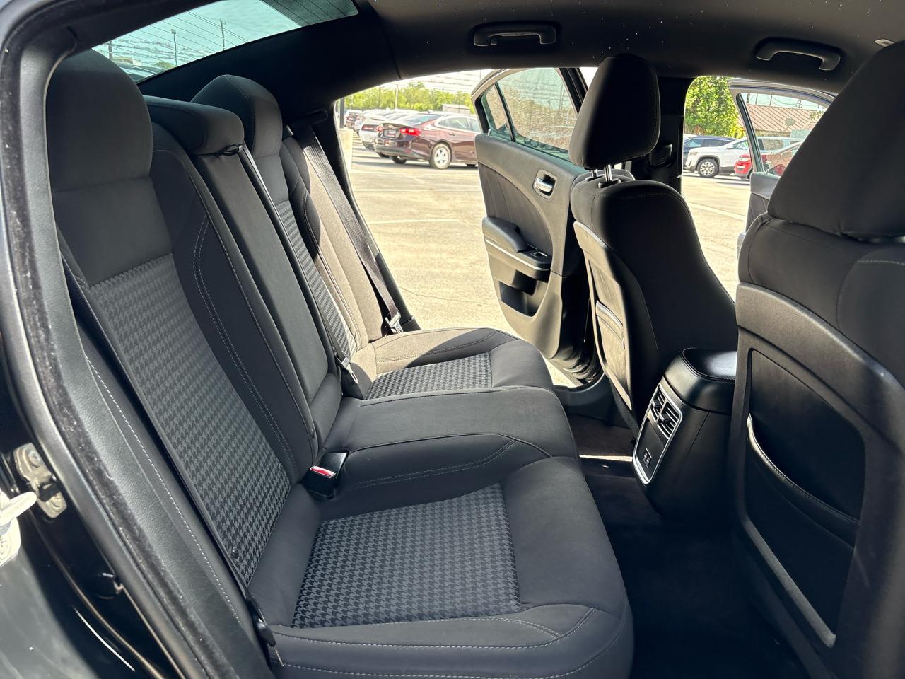 Dodge Charger SXT Plus RWD 2018