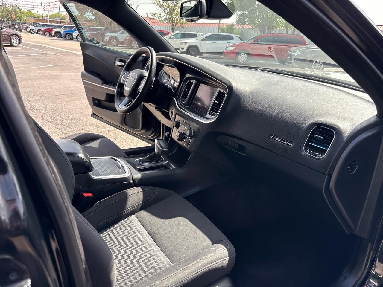 Dodge Charger SXT Plus RWD 2018