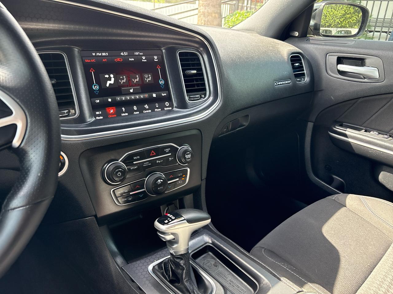 Dodge Charger SXT Plus RWD 2018
