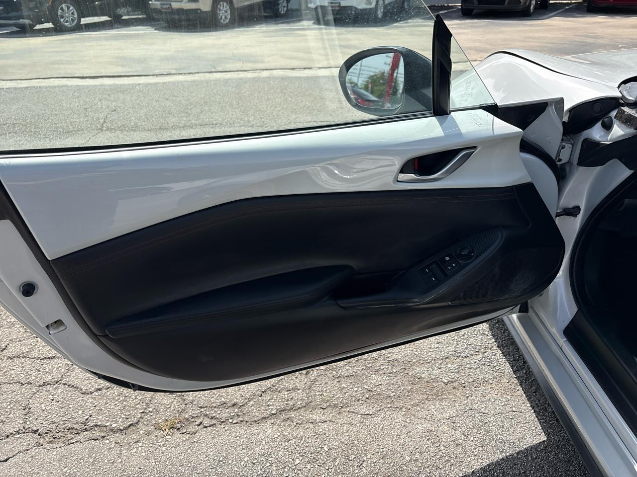 Mazda MX-5 Miata 2dr Conv Auto Club 2016