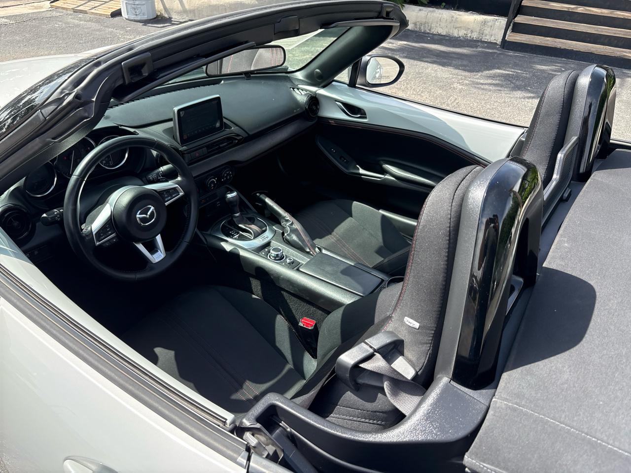 Mazda MX-5 Miata 2dr Conv Auto Club 2016
