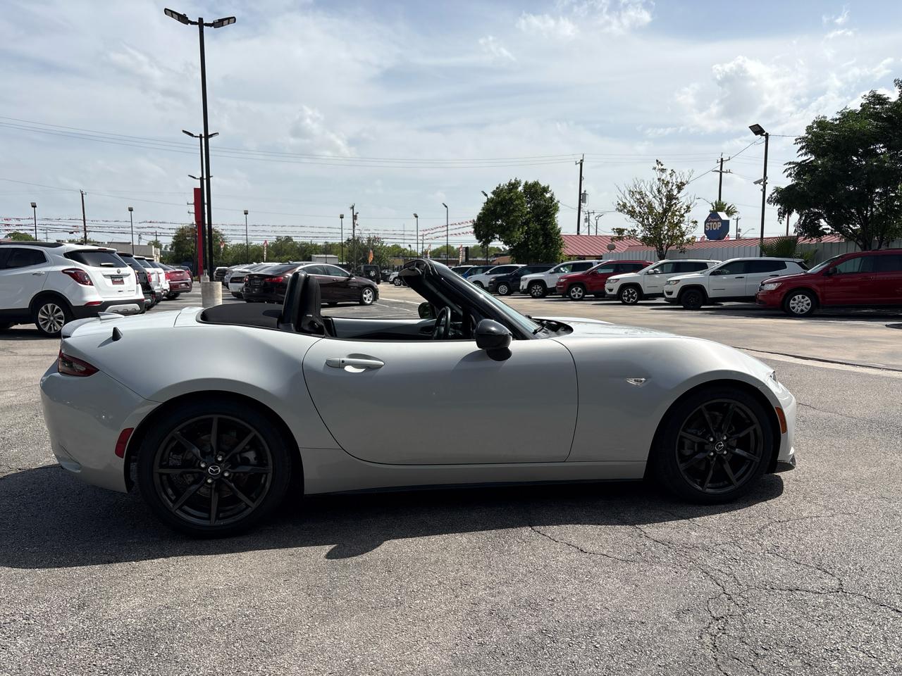 Mazda MX-5 Miata 2dr Conv Auto Club 2016
