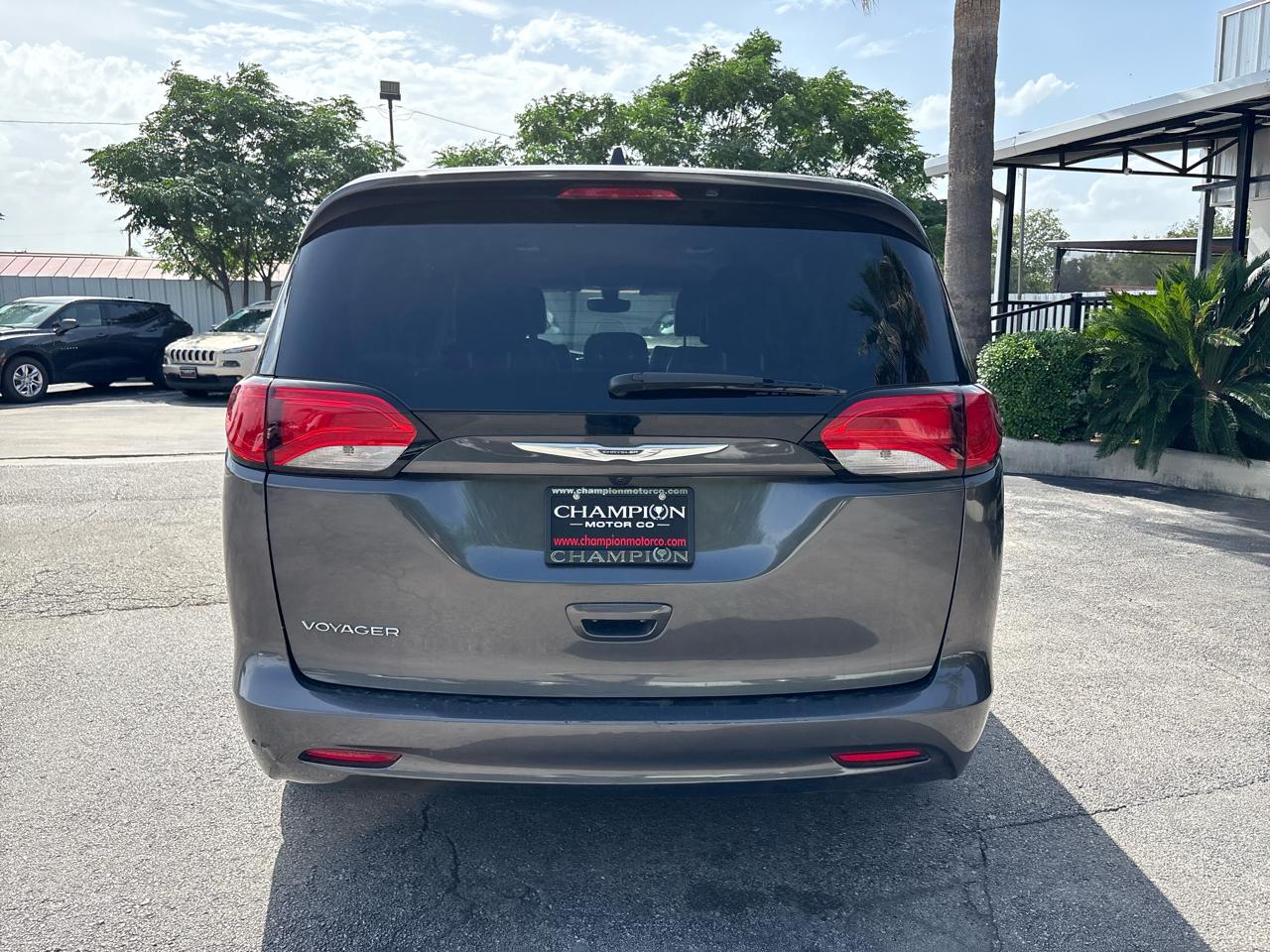Chrysler Voyager LXI FWD 2021