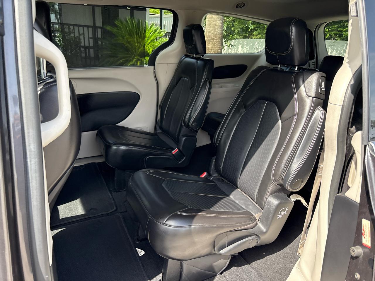 Chrysler Voyager LXI FWD 2021