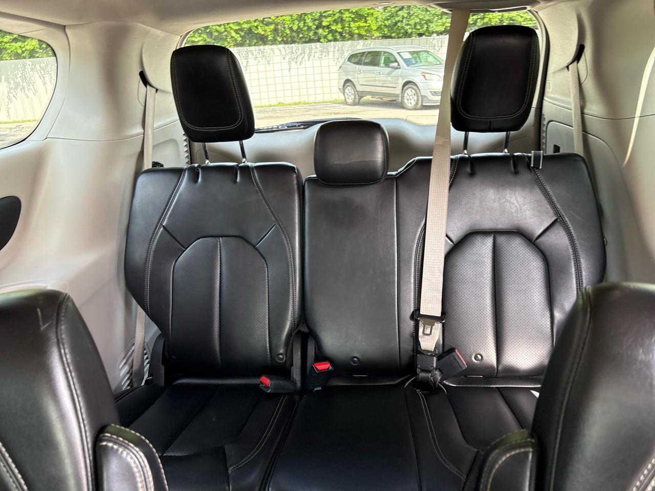 Chrysler Voyager LXI FWD 2021