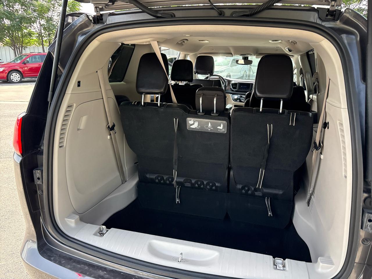 Chrysler Voyager LXI FWD 2021