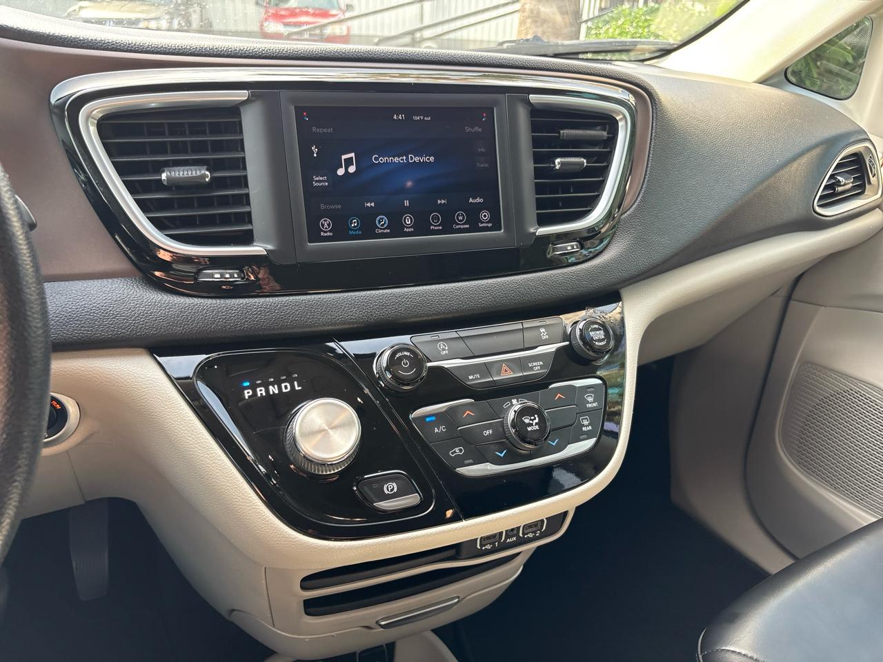 Chrysler Voyager LXI FWD 2021