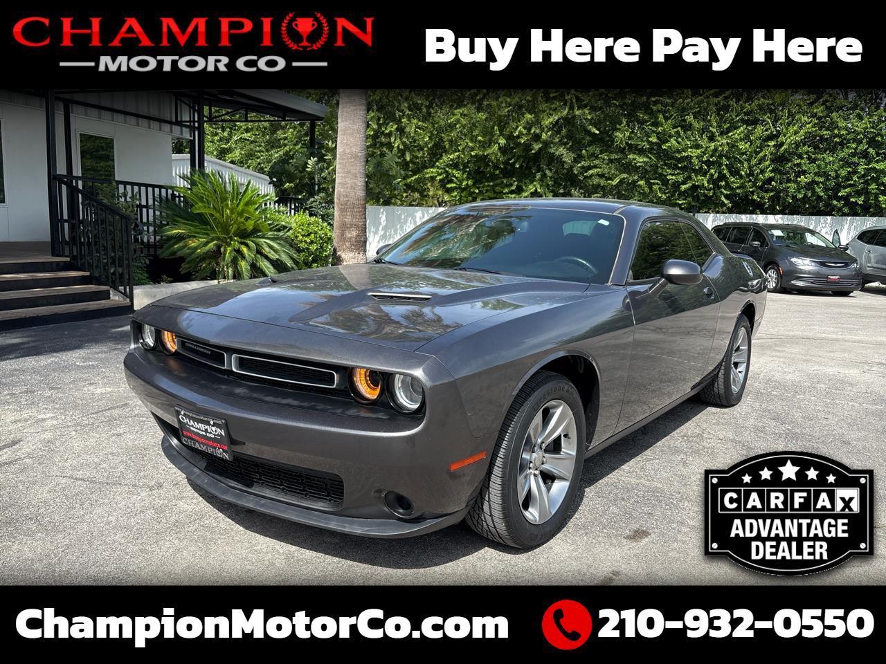 2019 Dodge Challenger SXT RWD