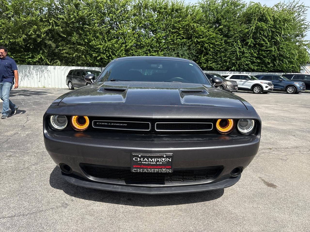 Dodge Challenger SXT RWD 2019