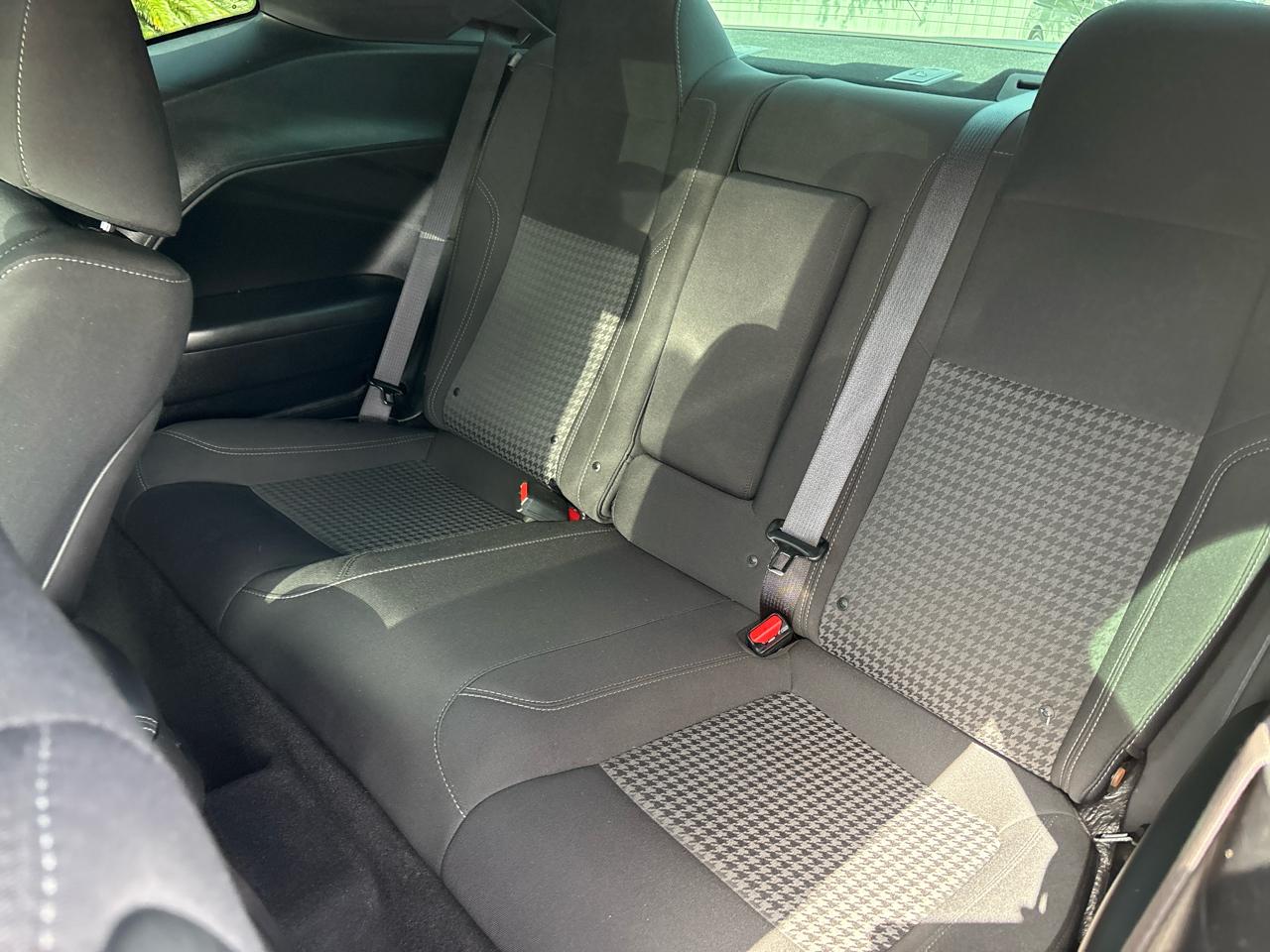 Dodge Challenger SXT RWD 2019