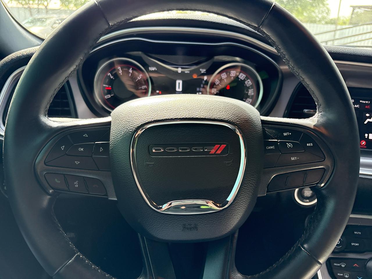 Dodge Challenger SXT RWD 2019