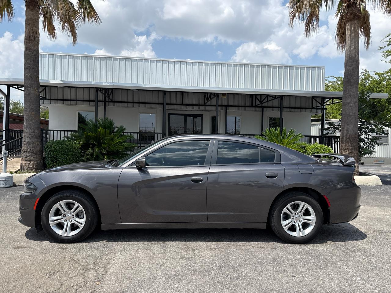 Dodge Charger 4dr Sdn SE RWD 2015