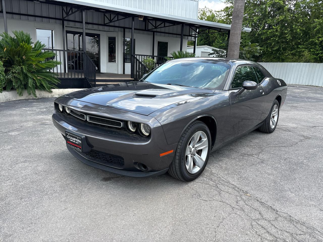 Dodge Challenger 2dr Cpe SXT 2015