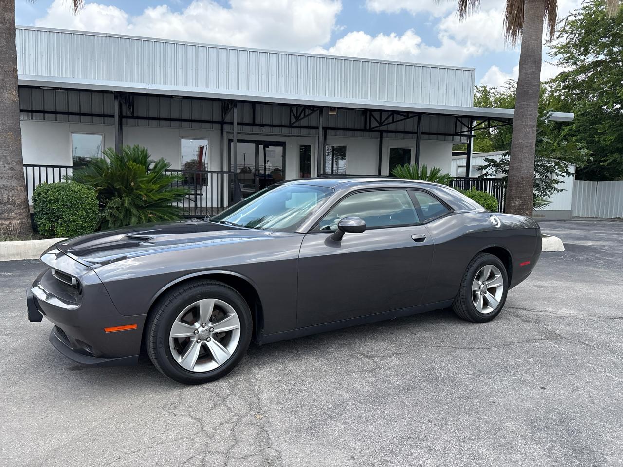 Dodge Challenger 2dr Cpe SXT 2015