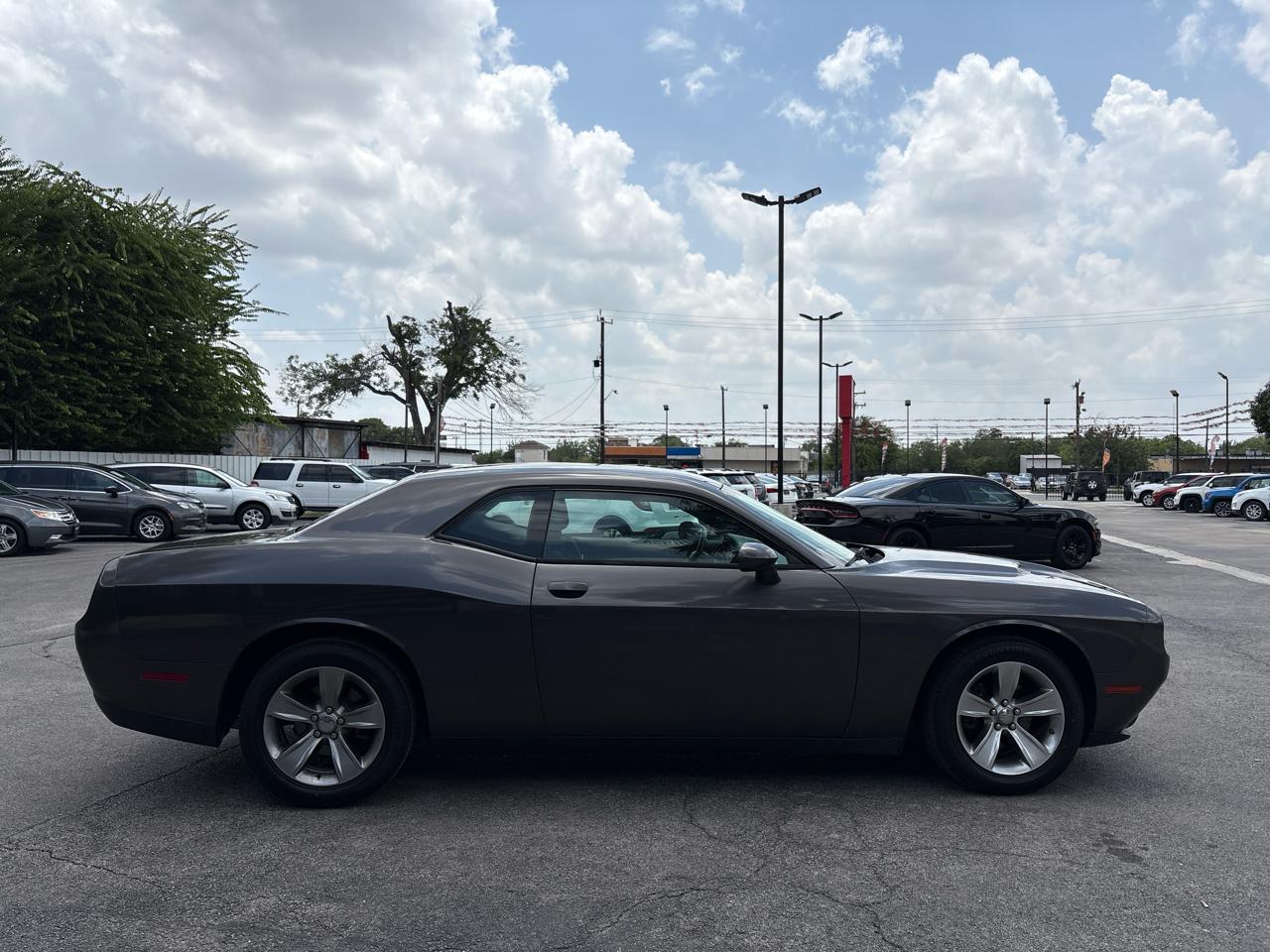 Dodge Challenger 2dr Cpe SXT 2015