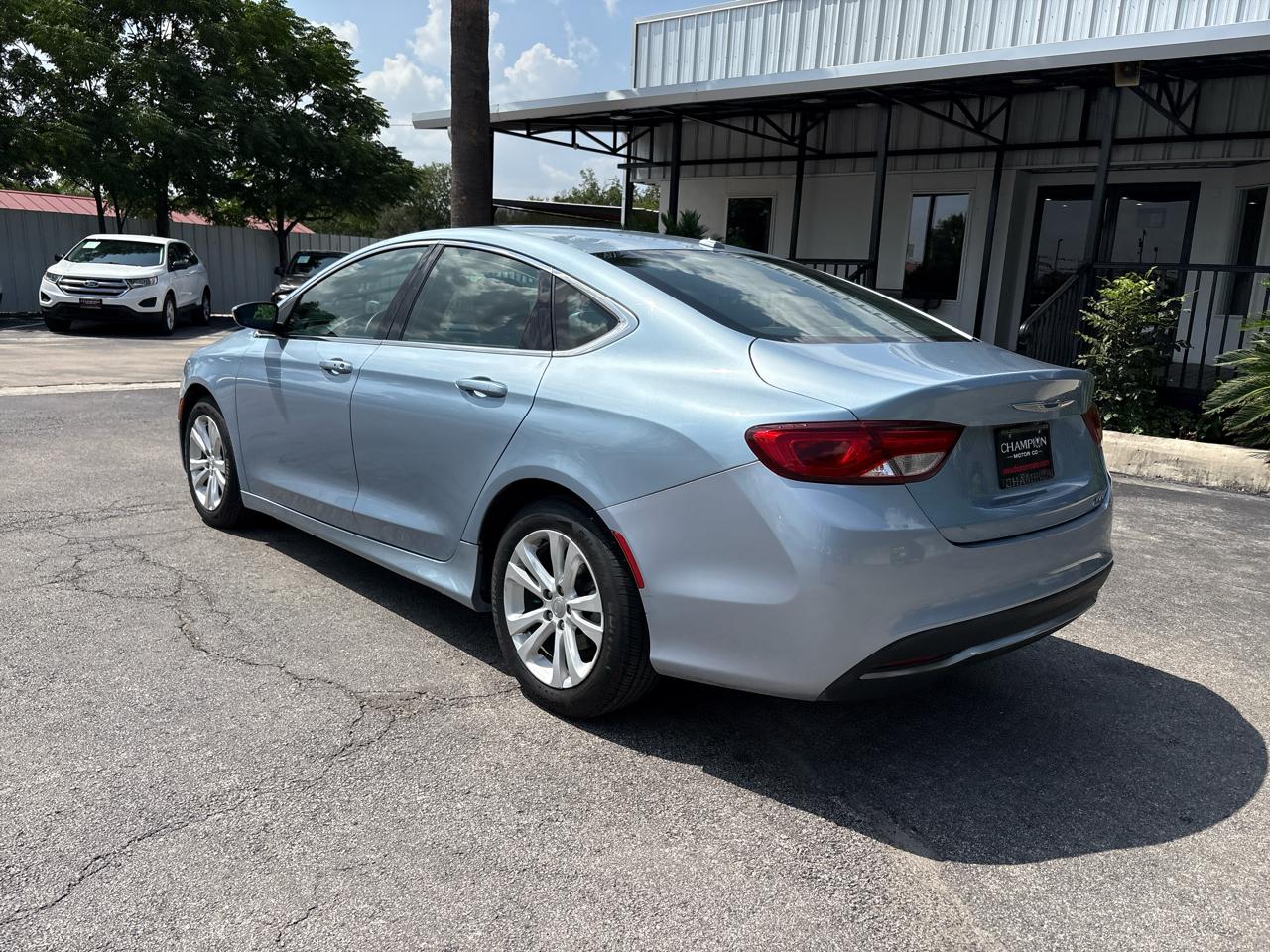 Chrysler 200 4dr Sdn Limited FWD 2015