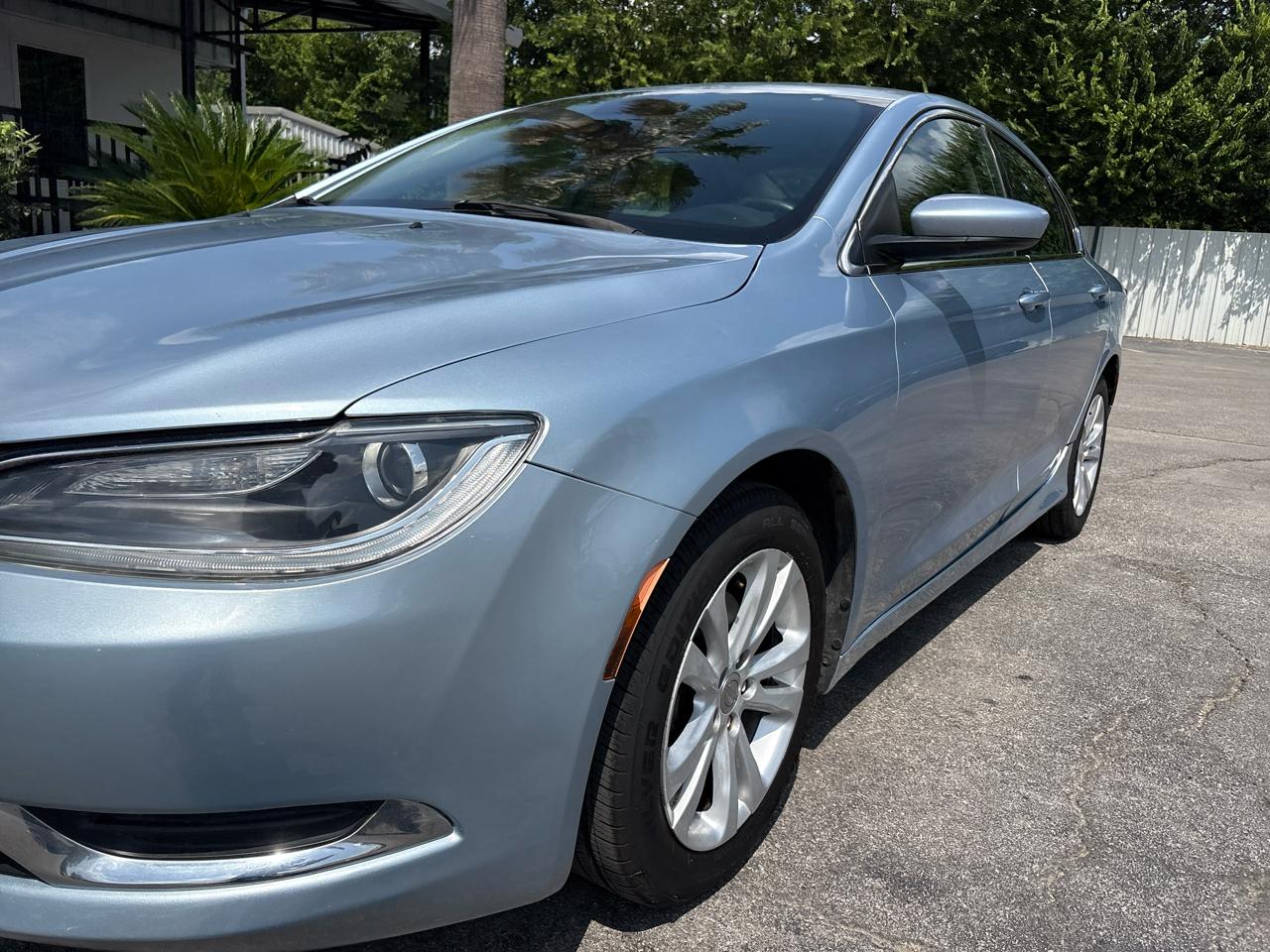 Chrysler 200 4dr Sdn Limited FWD 2015