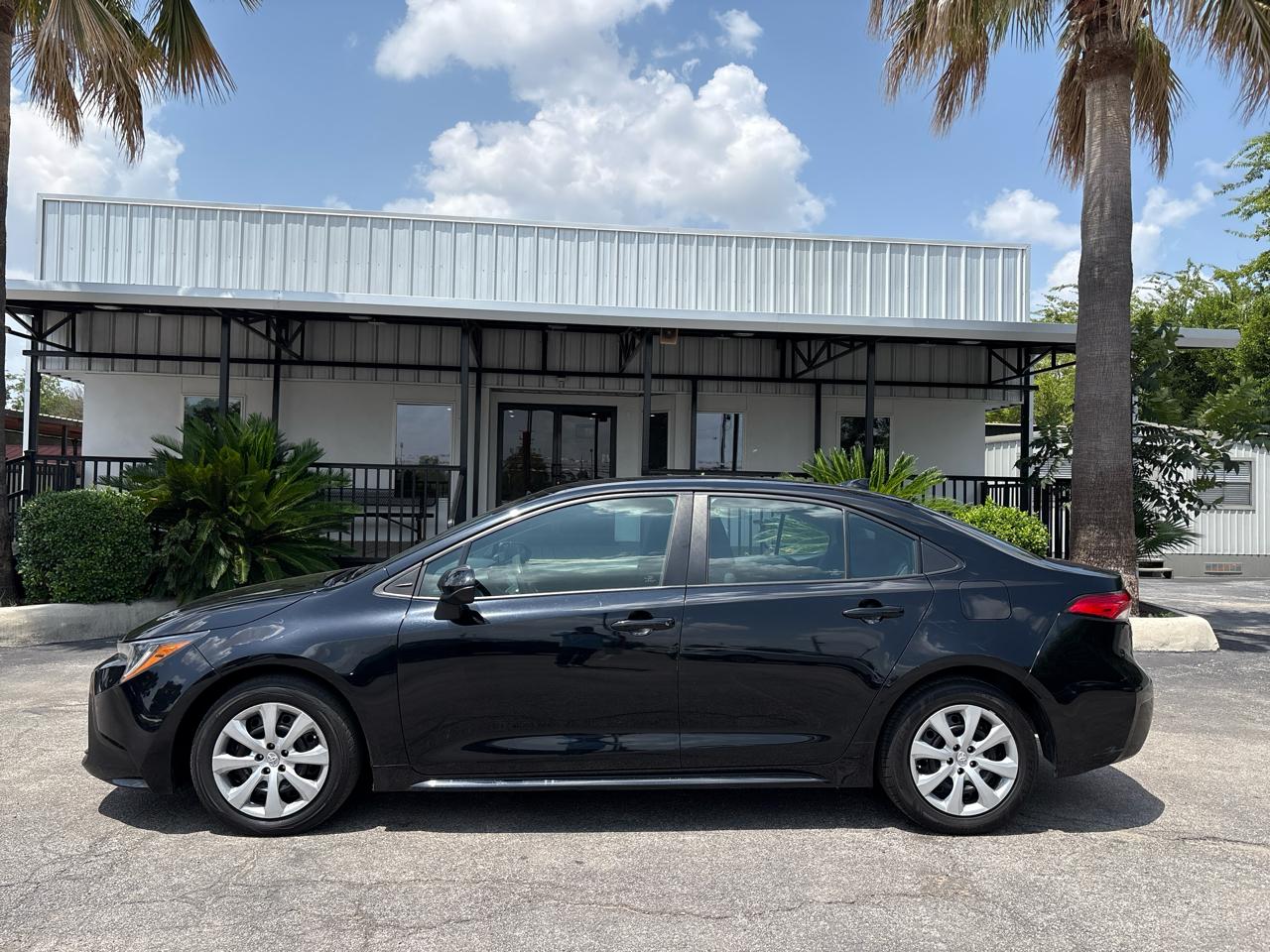 Toyota Corolla LE CVT (Natl) 2024