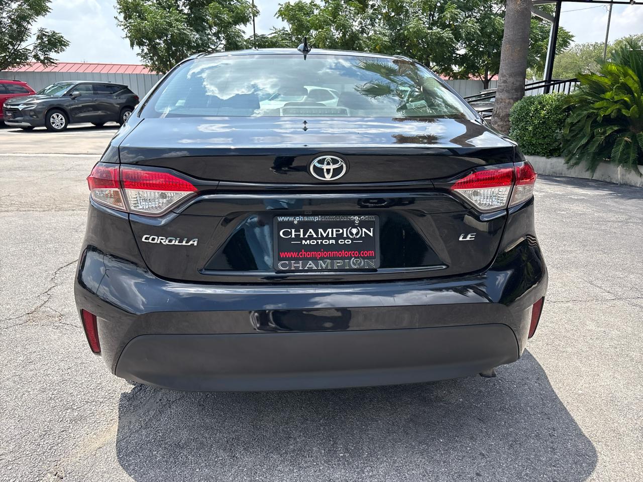 Toyota Corolla LE CVT (Natl) 2024