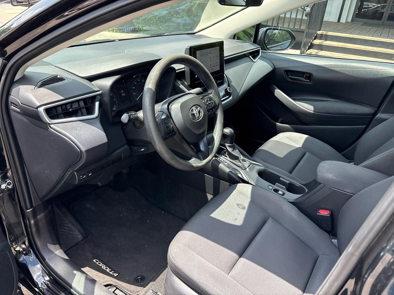 Toyota Corolla LE CVT (Natl) 2024