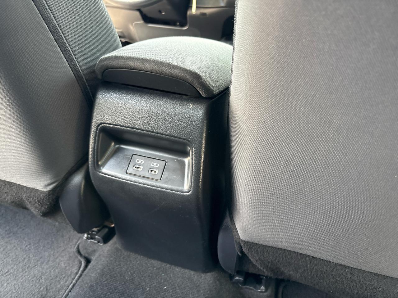Toyota Corolla LE CVT (Natl) 2024