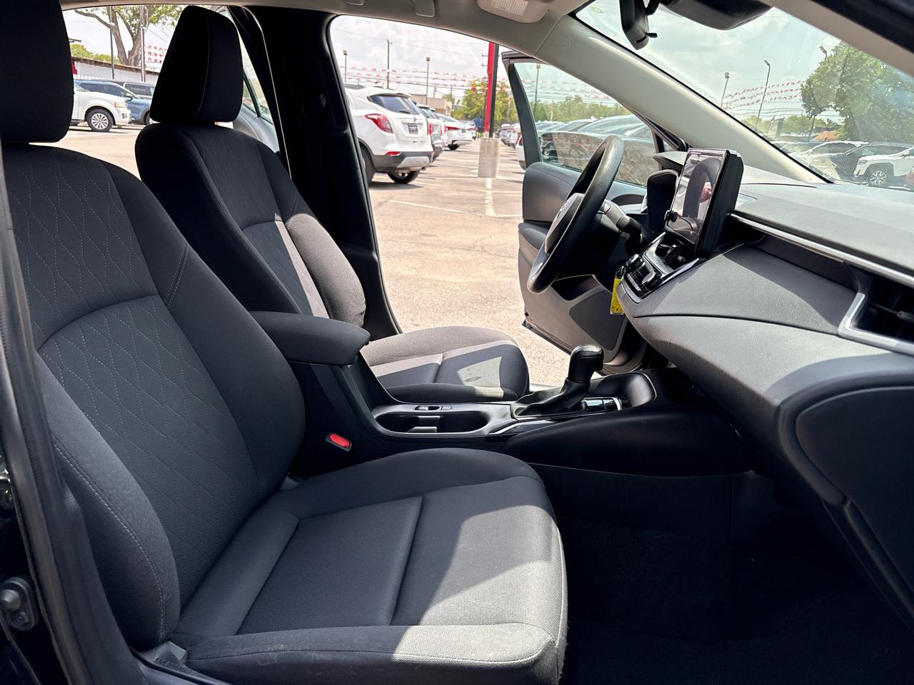 Toyota Corolla LE CVT (Natl) 2024