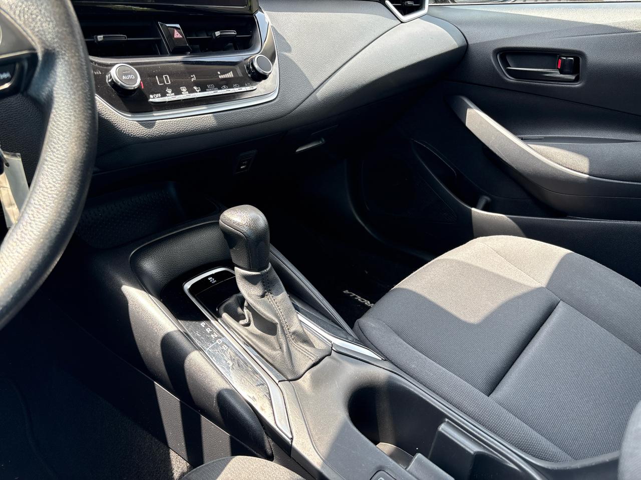 Toyota Corolla LE CVT (Natl) 2024