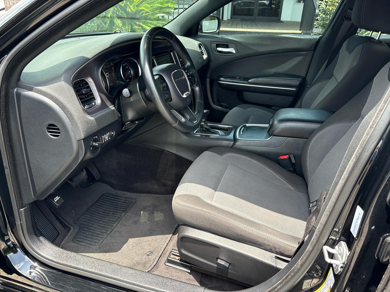 Dodge Charger SXT RWD 2018