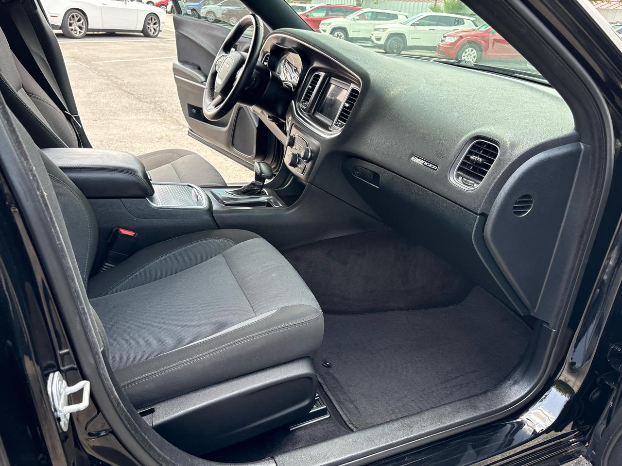 Dodge Charger SXT RWD 2018