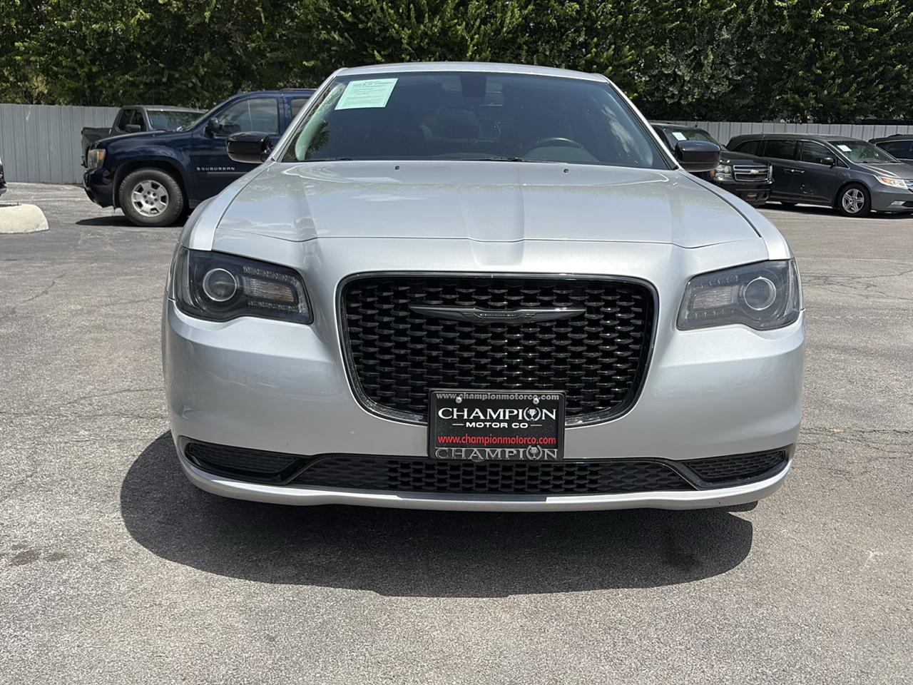 Chrysler 300 Touring RWD 2021