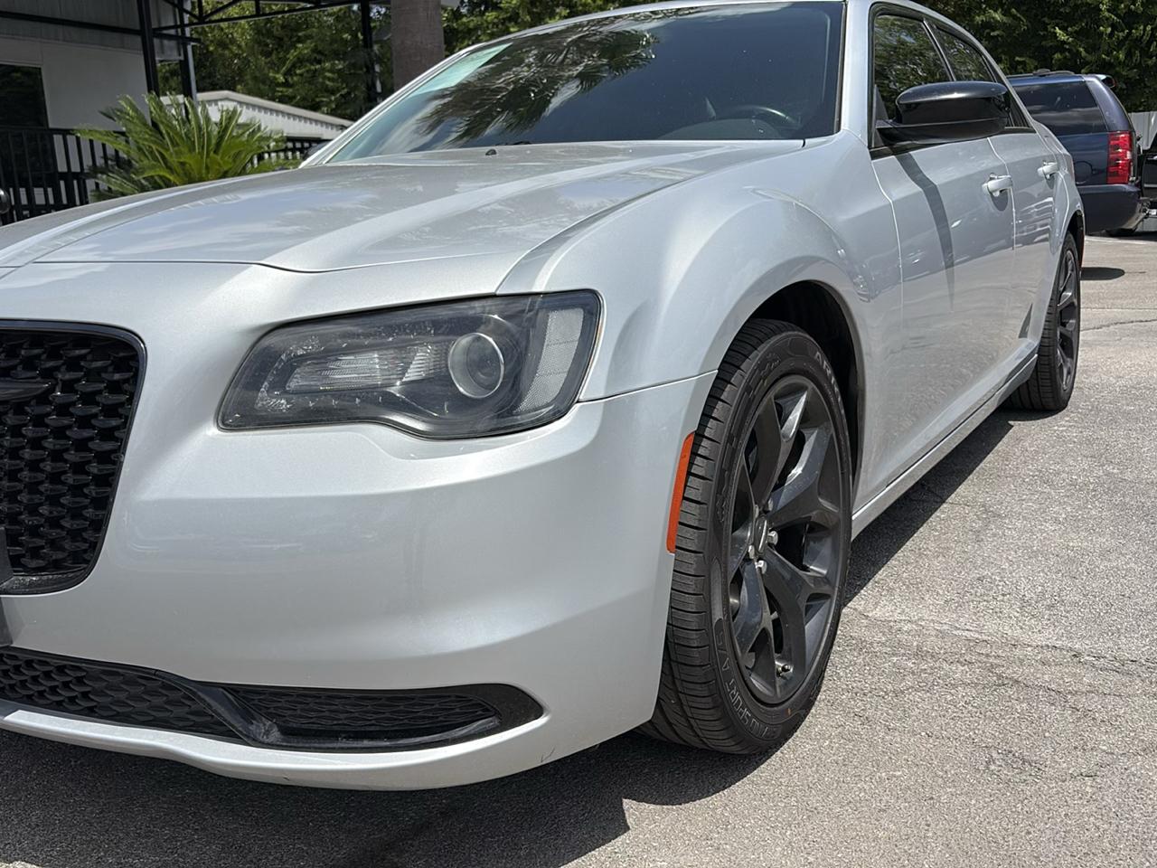 Chrysler 300 Touring RWD 2021
