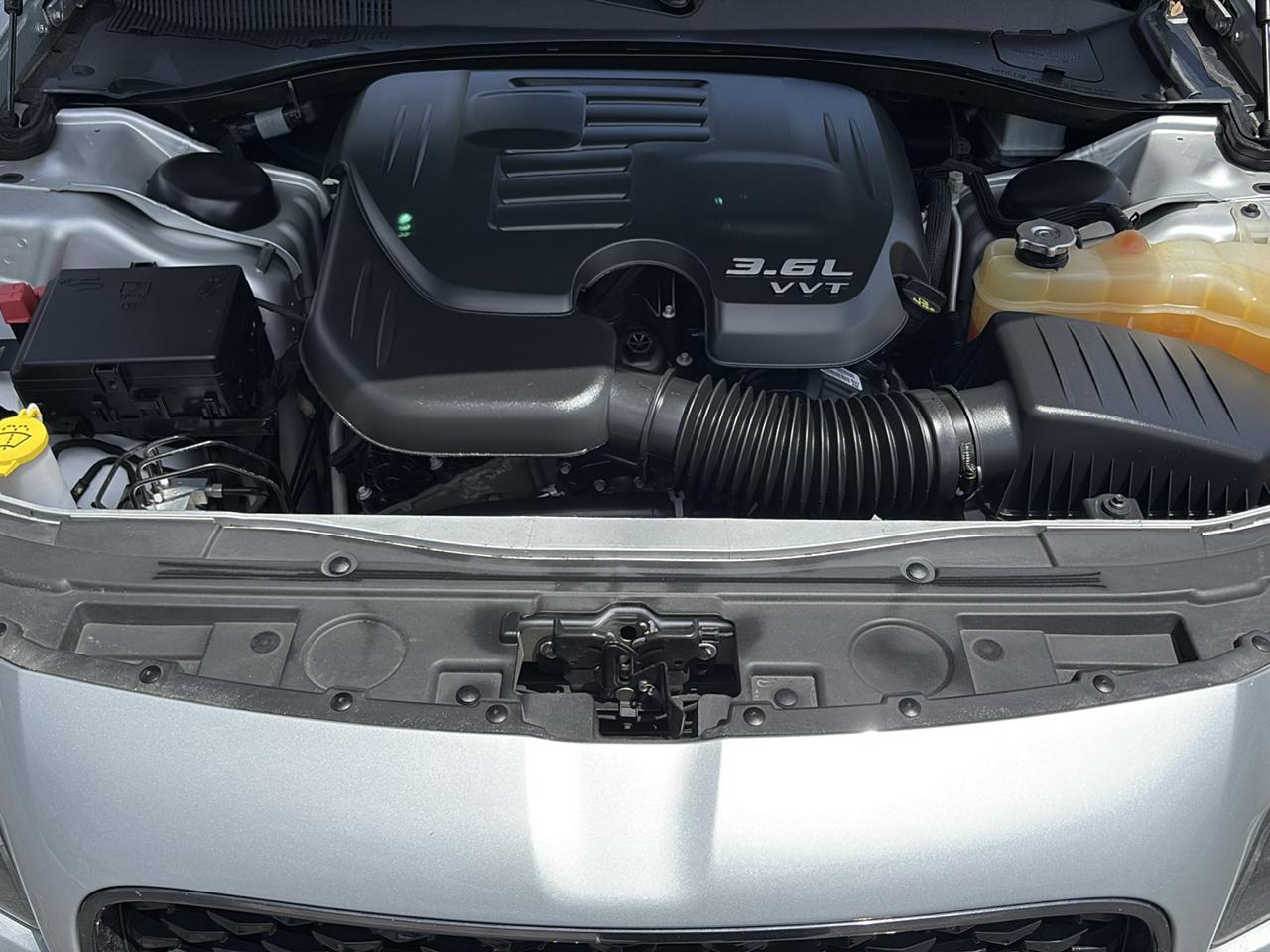Chrysler 300 Touring RWD 2021