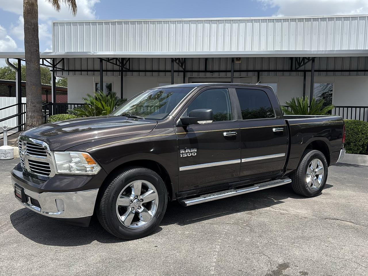 RAM 1500 2WD Crew Cab 140.5" Lone Star 2016