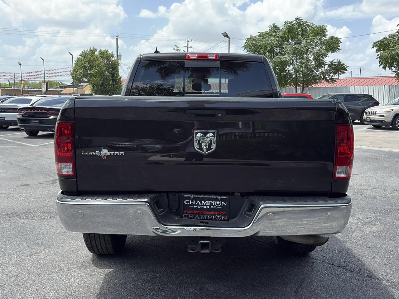 RAM 1500 2WD Crew Cab 140.5" Lone Star 2016