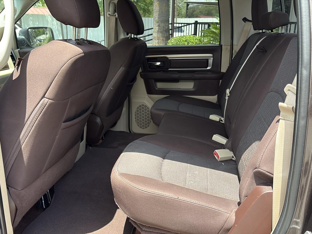 RAM 1500 2WD Crew Cab 140.5" Lone Star 2016