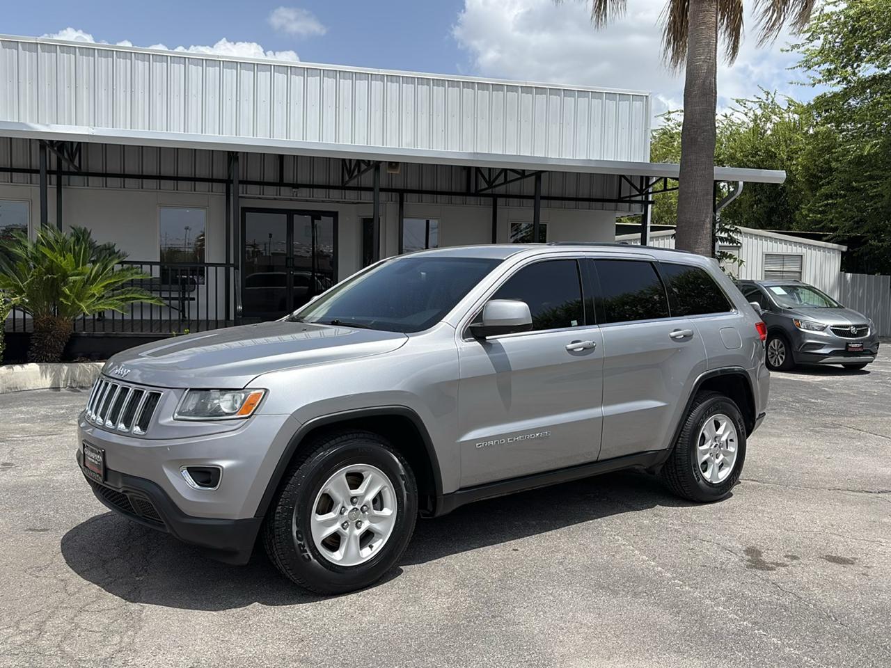 Jeep Grand Cherokee RWD 4dr Laredo 2015
