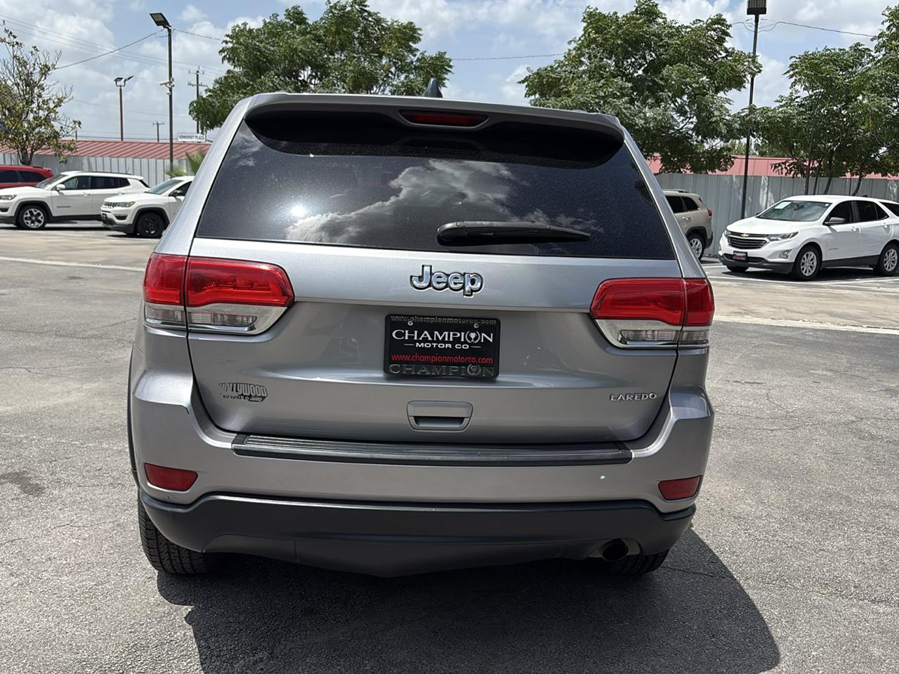 Jeep Grand Cherokee RWD 4dr Laredo 2015