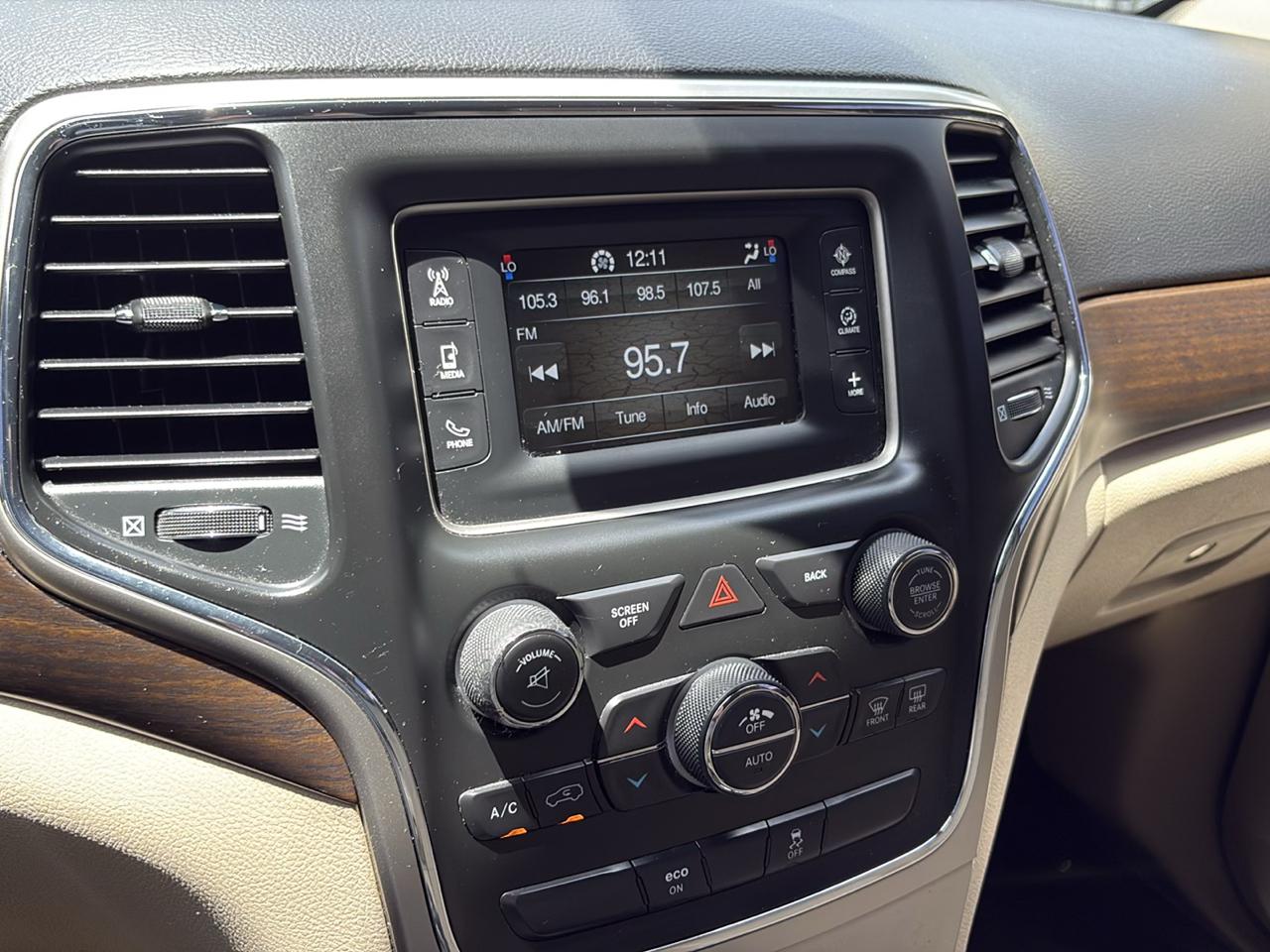 Jeep Grand Cherokee RWD 4dr Laredo 2015
