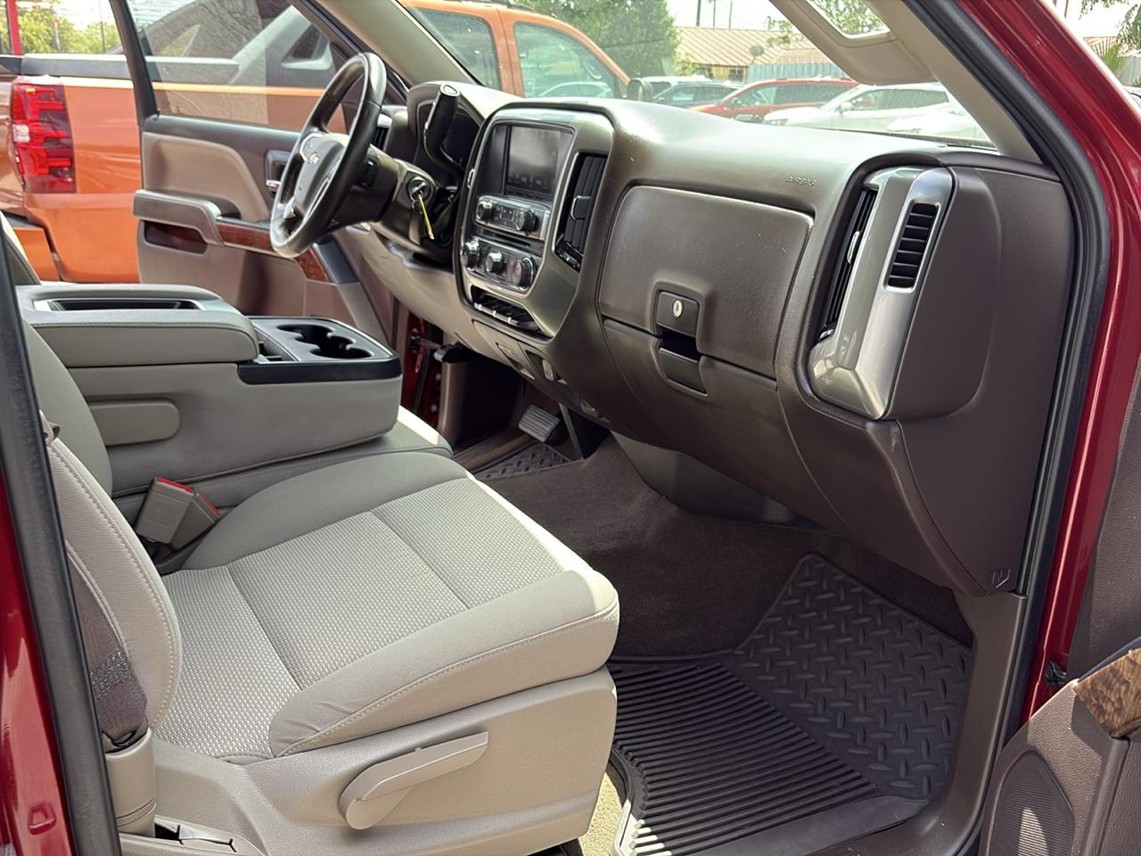 Chevrolet Silverado 1500 2WD Crew Cab 143.5" LT w/1LT 2018